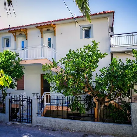 Aglaia Apartment