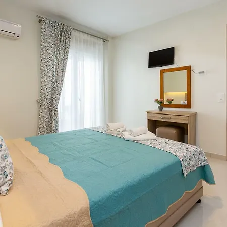 Aglaia Apartment *